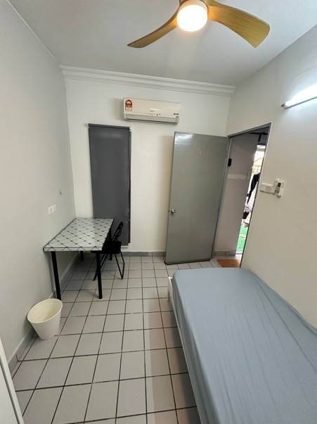 Room2