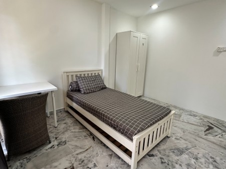 Room2